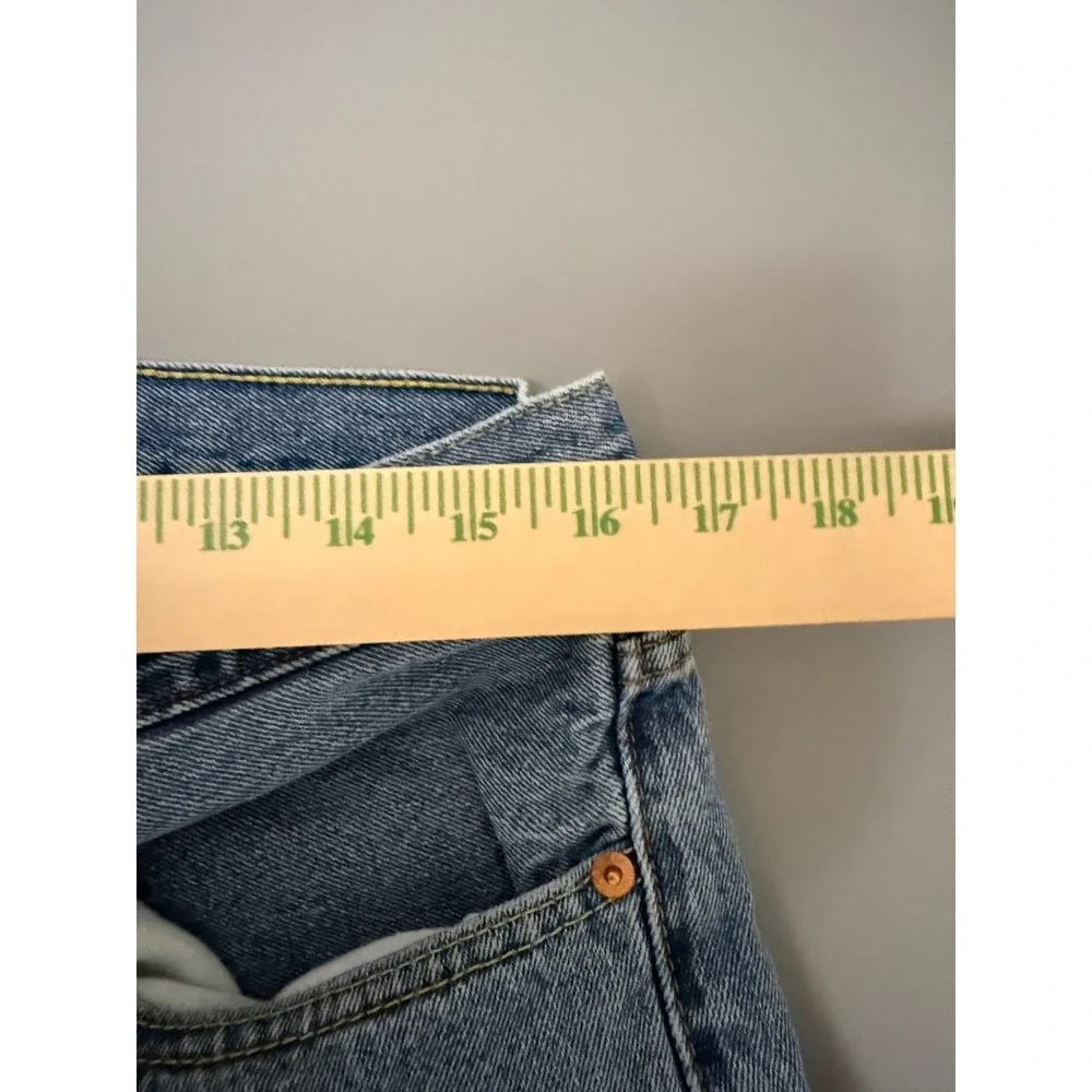Levis 505 Regular Fit Straight Leg Light Wash Denim Jeans Mens 34x30 Blue